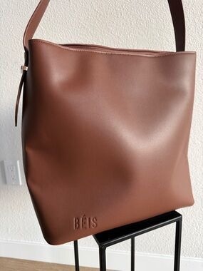 BEIS Essential Tote in Maple